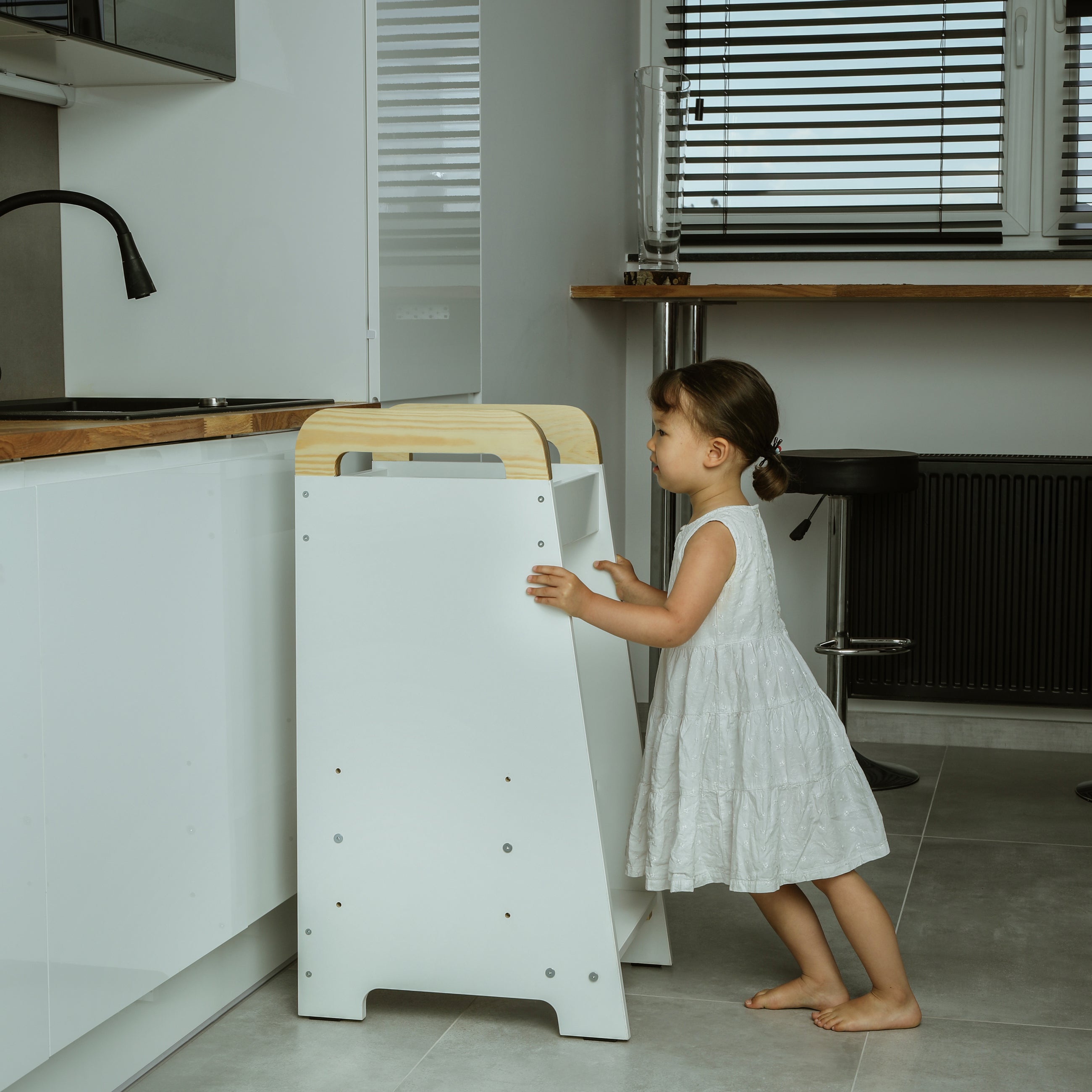 Love For Sleep Baby Kitchen Helper Tour d'apprentissage Montessori – Escabeau de cuisine réglable en bois pour les tout-petits | Nordique UN