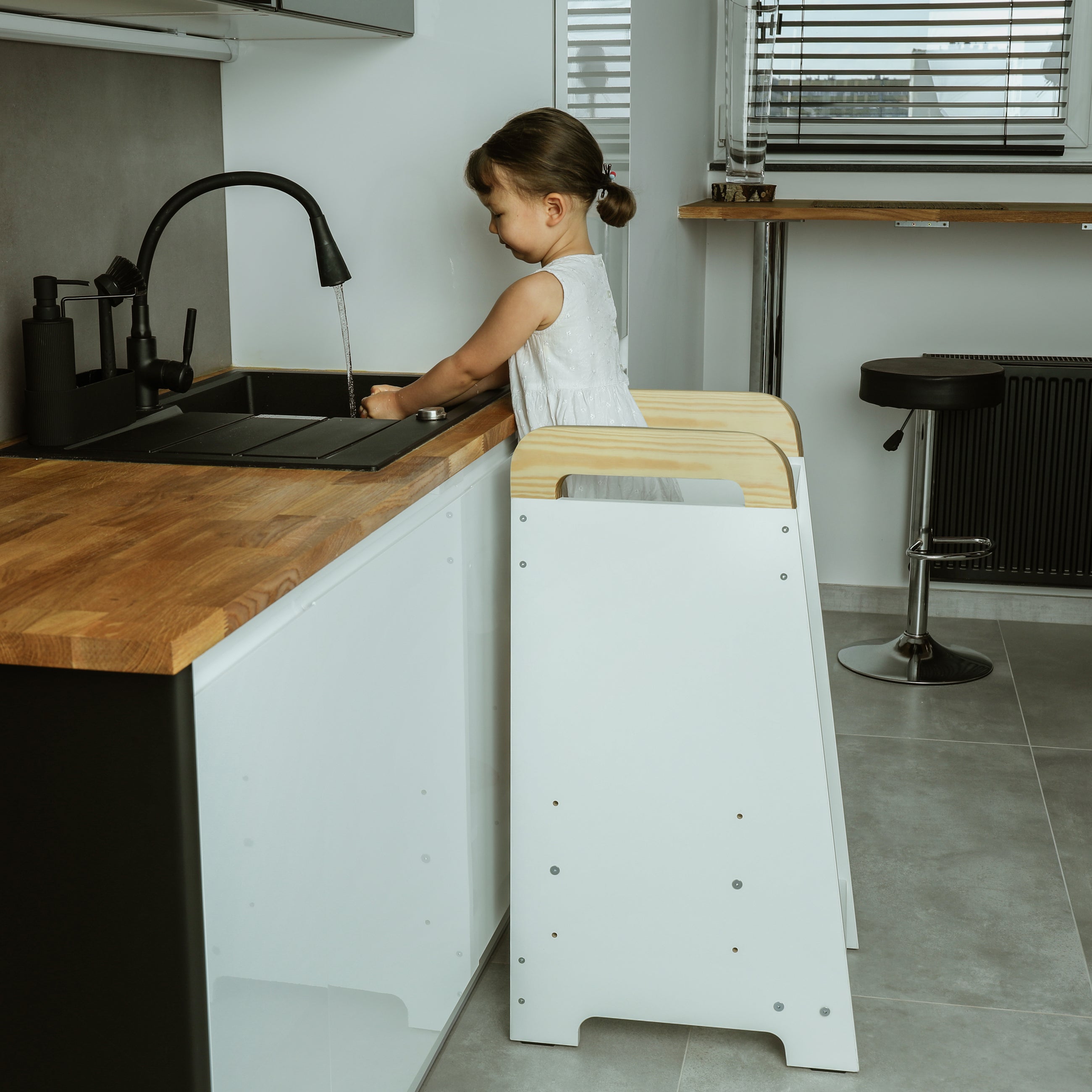 Love For Sleep Baby Kitchen Helper Tour d'apprentissage Montessori – Escabeau de cuisine réglable en bois pour les tout-petits | Nordique UN